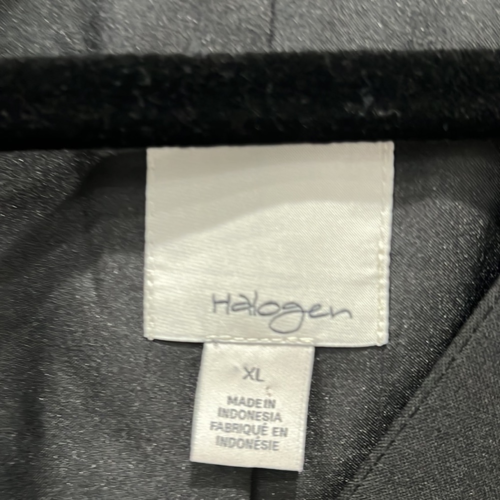 Halogen Jacket. This Fits And Yet Is Open In The … - image 2